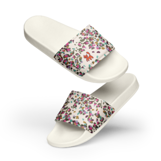 Paire de nu-pieds sandales de plage, claquettes pour femme imprimées “Léopard ivoire” semelles blanches de Paradis Perdus® vues des deux profils avant