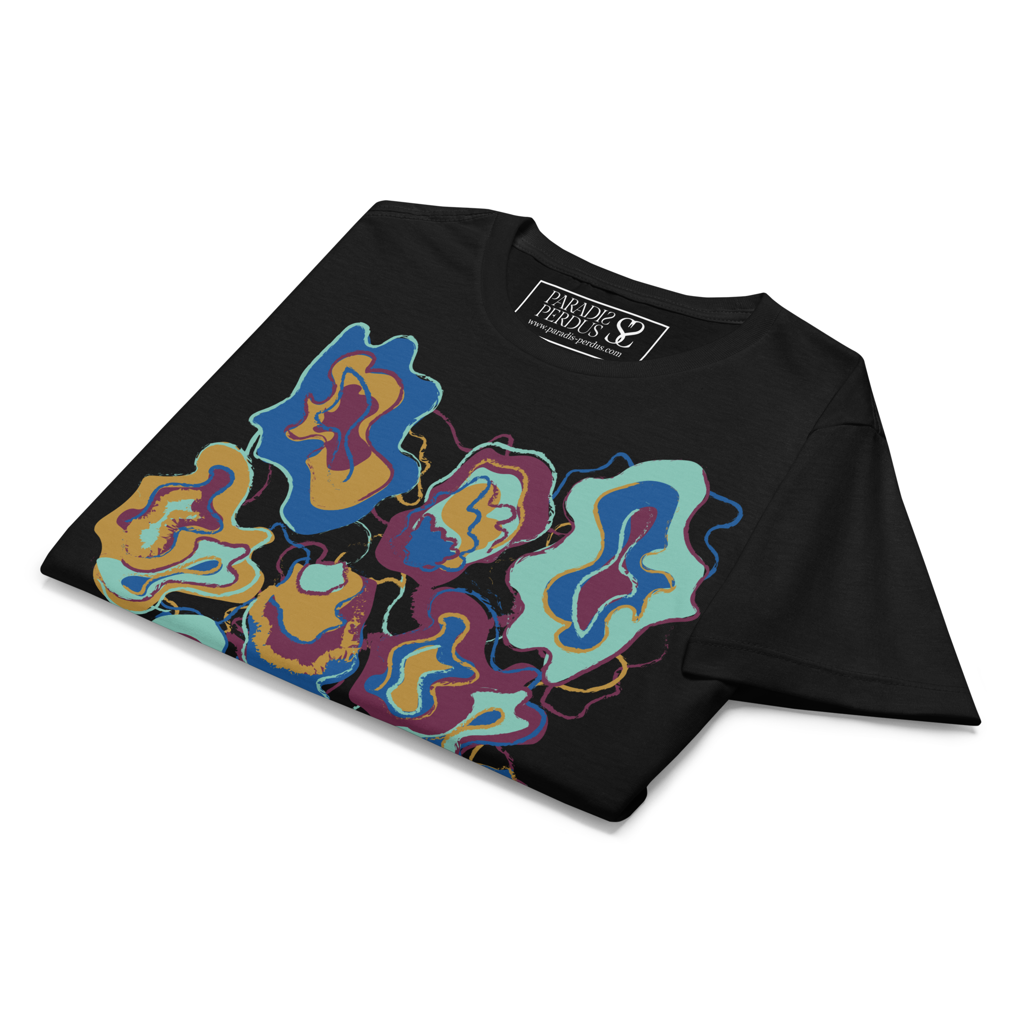 T-shirt cintré en coton noir profond imprimé “Sfogliatelle” de Paradis Perdus® 8 Le KRUSH workshop boutique T-shirt cintré en coton noir profond imprimé “Sfogliatelle” de Paradis Perdus® présenté plié en gros plan