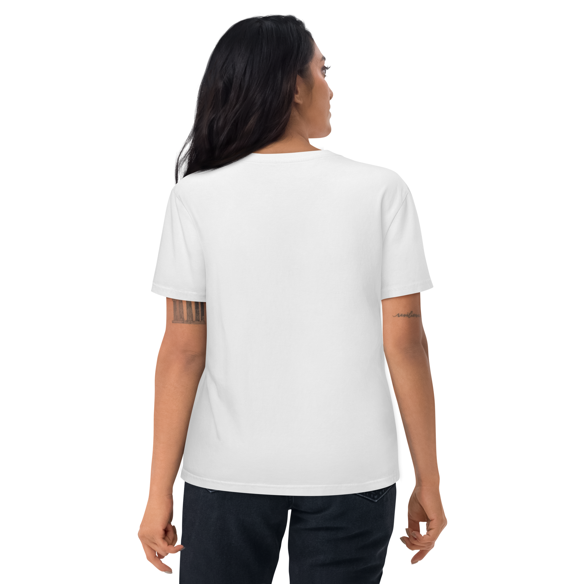 T-shirt en coton bio blanc intense imprimé “Panscro” de Paradis Perdus® 6 Le KRUSH workshop boutique T-shirt en coton bio blanc intense imprimé “Panscro” de Paradis Perdus® porté par une femme de dos