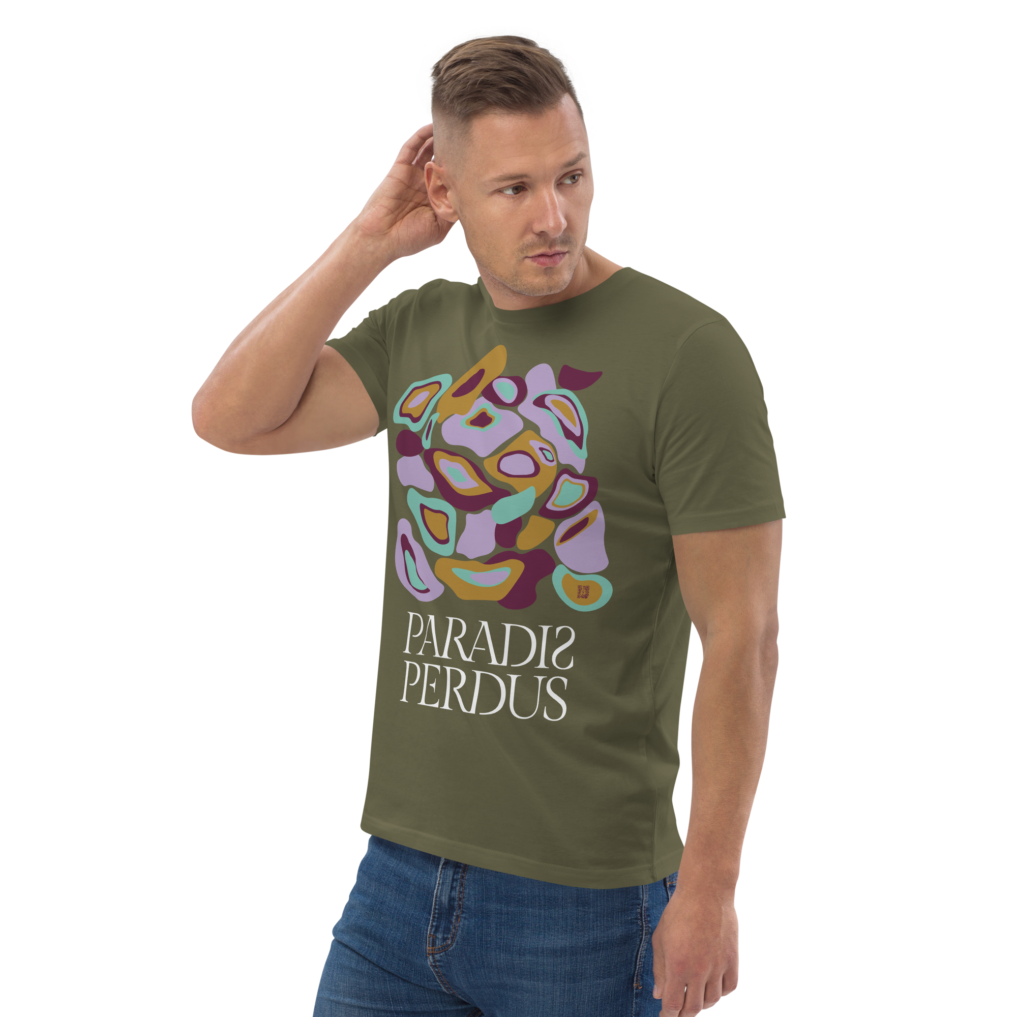 T-shirt en coton bio kaki army imprimé “Panscro” de Paradis Perdus® 7 Le KRUSH workshop boutique T-shirt en coton bio kaki army imprimé “Panscro” de Paradis Perdus® porté par un homme de profil