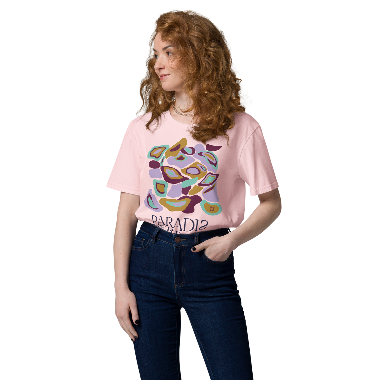 T-shirt en coton bio rose cuisse de nymphe imprimé “Panscro” de Paradis Perdus® 5 Le KRUSH workshop boutique T-shirt en coton bio rose cuisse de nymphe imprimé “Panscro” de Paradis Perdus® porté par une femme de devant