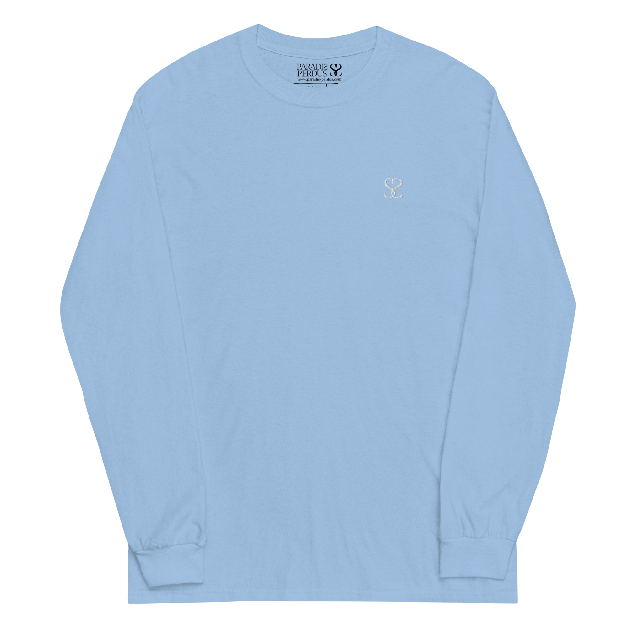 T-shirt manches longues en coton bleu ciel brodé monogramme blanc de Paradis Perdus® 1 Le KRUSH workshop boutique T-shirt manches longues en coton bleu ciel brodé du monogramme blanc intense de Paradis Perdus® porté de devant