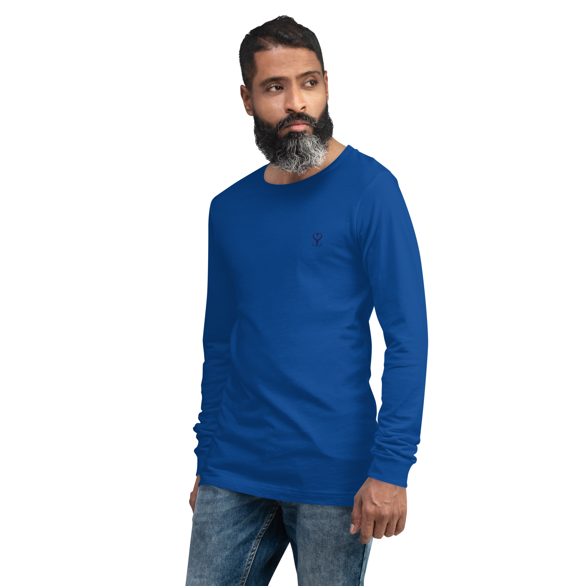 T-shirt manches longues en coton bleu outremer brodé monogramme bleu de Paradis Perdus® 5 Le KRUSH workshop boutique T-shirt manches longues en coton bleu outremer brodé du monogramme bleu marine de Paradis Perdus® porté par un homme de profil