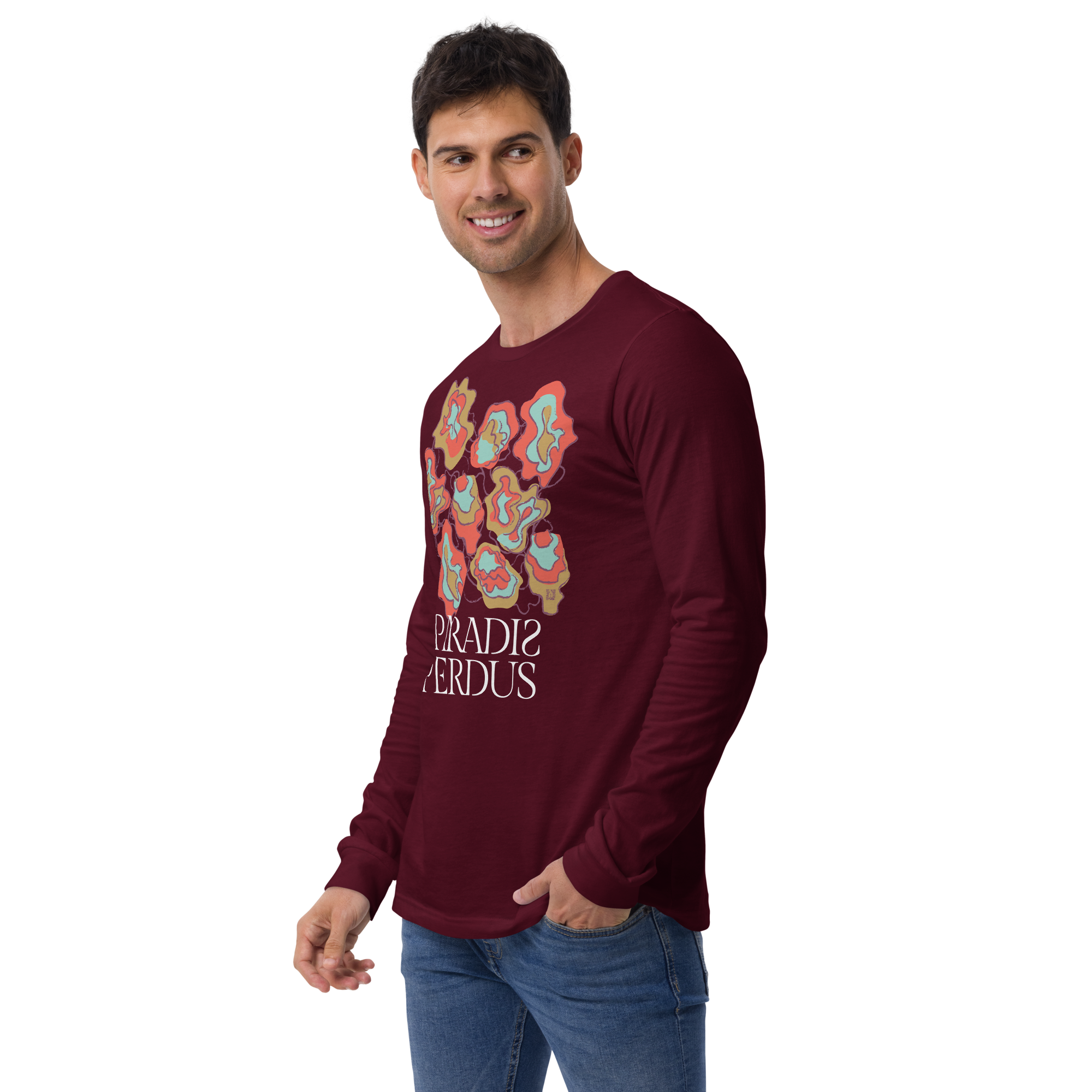 T-shirt manches longues en coton prune violette imprimé “Sfogliatelle” de Paradis Perdus® 7 Le KRUSH workshop boutique T-shirt manches longues en coton prune violette imprimé “Sfogliatelle” de Paradis Perdus® porté par un homme de profil
